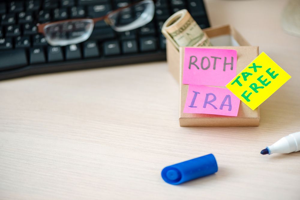 What’s The Difference Between a 401(k) and an IRA?