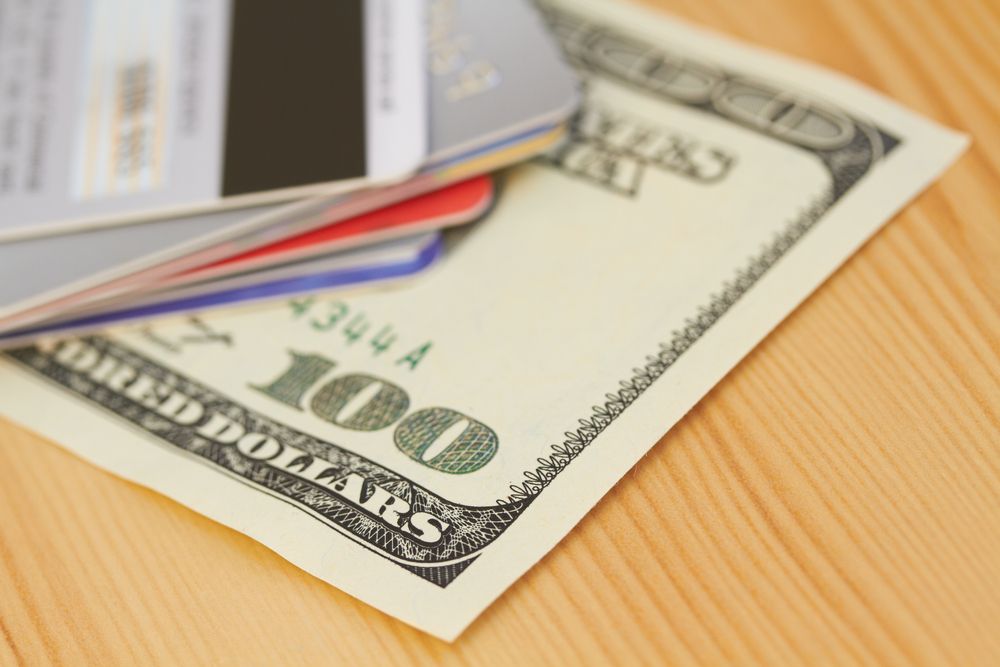 Credit Card Rewards vs. Cash Back: Choosing the Right Incentives for Your Financial Goals