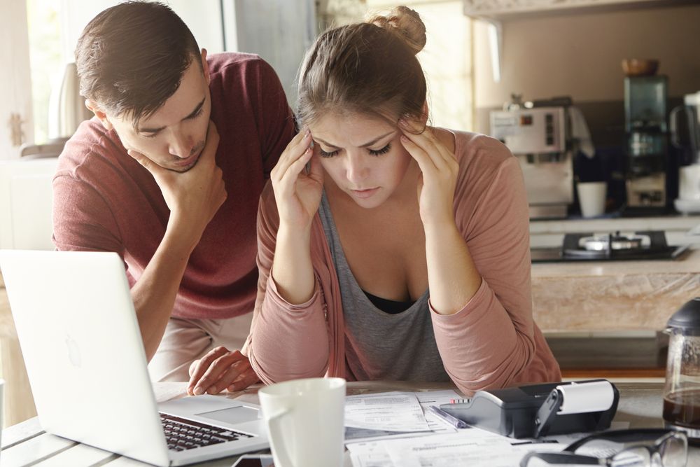 Debt and Relationships: Navigating Financial Challenges as a Couple