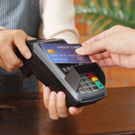 The Evolution of Credit Card Technology: From Swipe to Tap