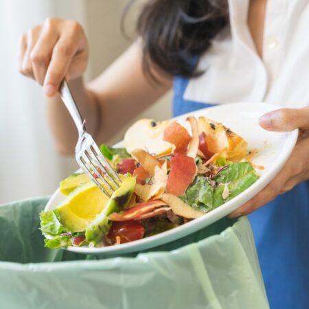 How to Save Money by Reducing Food Waste: Practical Tips and Recipes