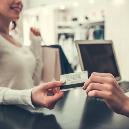 The Role of Credit Cards in Managing Household Budgets: Strategies and Tips